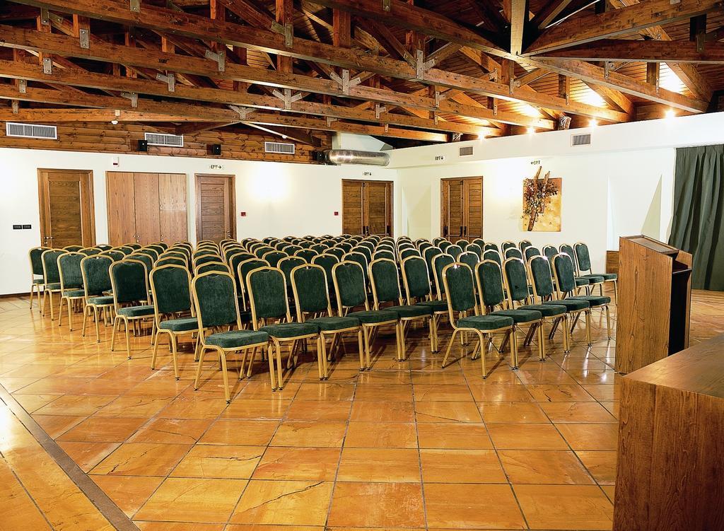 Avaris Hotel Karpenísion Екстериор снимка